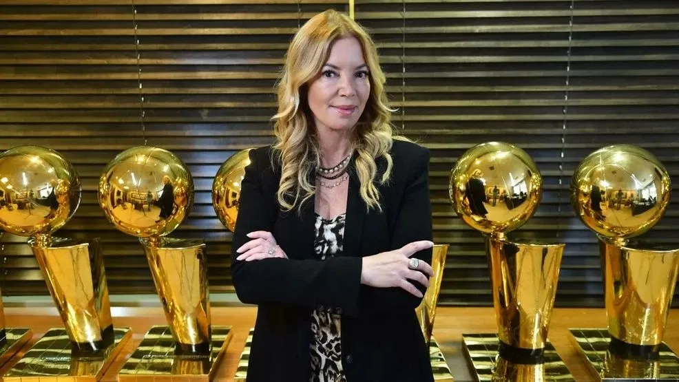Buss Family Selling Lakers at $10 Billion Valuation to Mark Walter, ESPN Says