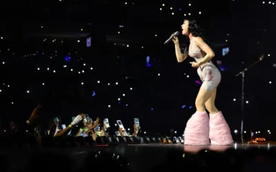 Katy Perry Leads Prayer After Fan Collapses on Stage at Detroit Concert