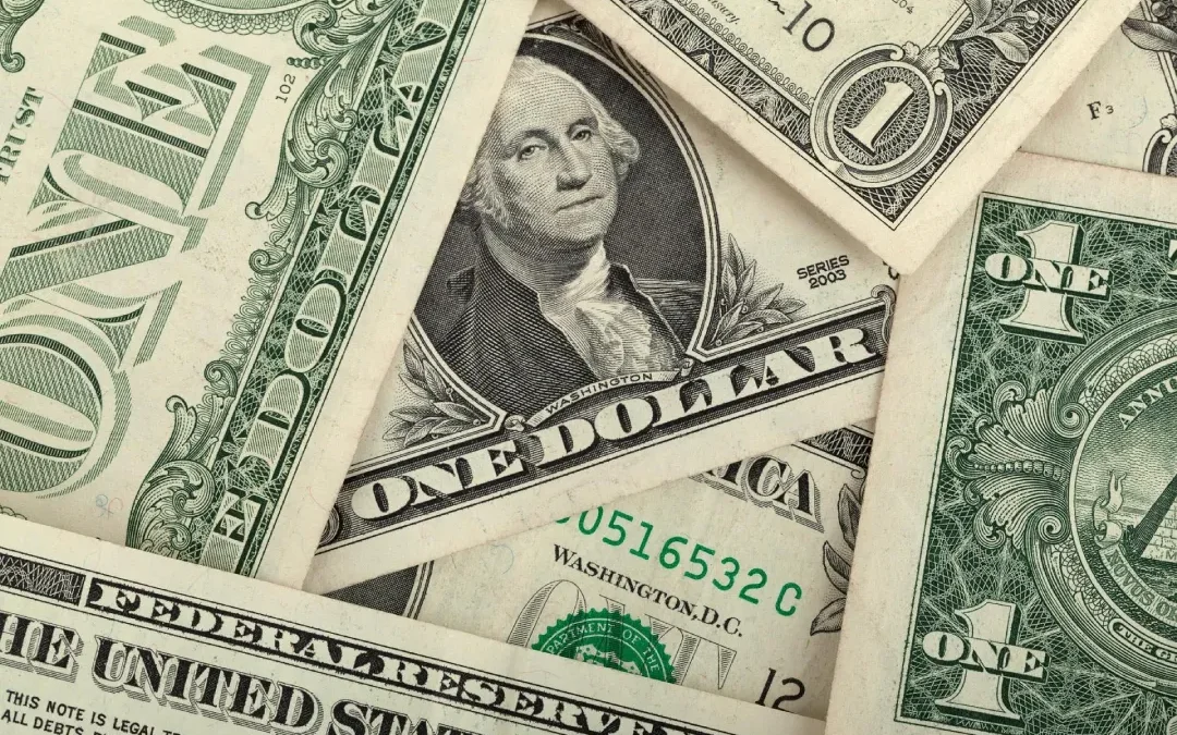 Dollar Rises on Iran Tensions, But Why HSBC Says the Rally May Not Last