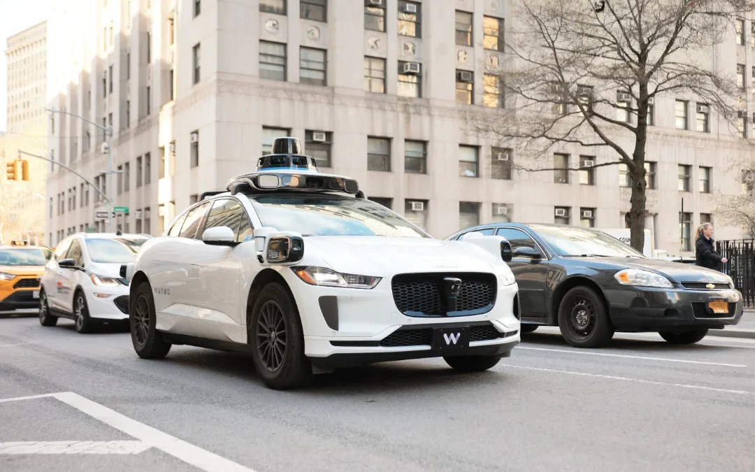 Waymo Bets on Loyalty as Robotaxi Competition Heats Up