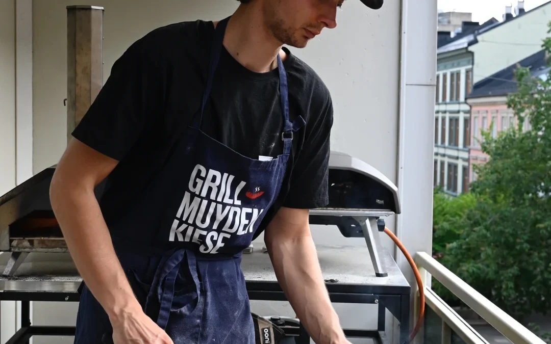 Pizza From a Balcony: How One Oslo Balcony Became the Internet’s MostUnexpected Pizza Destination